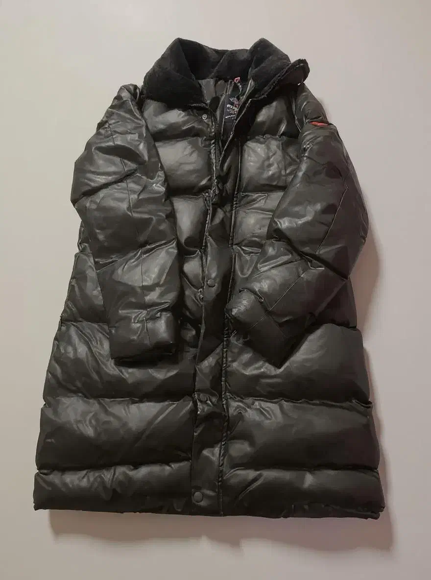 کاپشن|لباس|پردیس, فاز ۲|دیوار