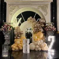 بادکنک ارایی گل ارایی ظروف کرایه ظرفچی