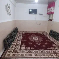 پارکینگ دار، کنار دریا.