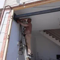 تعمیرات و نصب درب کرکره برقی|خدمات پیشه و مهارت|بوشهر, |دیوار