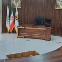 میز کار مدیریتی با ال و کنفرانسی و صندلی LKA مهمان|دفتر کار|مشهد, عامل|دیوار
