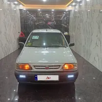 پراید بدونه رنگ بدونه حتا پشت چراغی