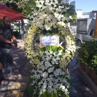 انواع تاج گل ترحیم وتبریک مستقیم ازبازارگل خیام|خدمات پذیرایی، مراسم|مشهد, امیر المومنین|دیوار