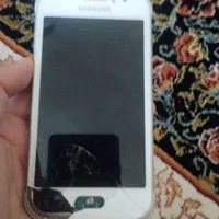 سامسونگ Galaxy J1 با حافظهٔ ۴ گیگابایت
