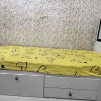 تخت چوبی با 3 کشو بزرگ داخل تخت