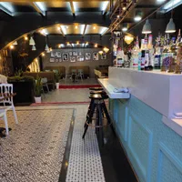 همکار با تجربه و حرفه ای (سالن - آشپزخانه - کافه)|استخدام خدمات فروشگاه و رستوران|اصفهان, جلفا|دیوار