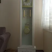 ساعت ایستاده سفید