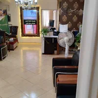 دفتر کار با تجهیزات شیک ، تمام وقت