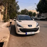 پژو ۲۰۷پاناروما
