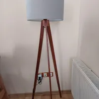 آباژور ایستاده سه پایه
