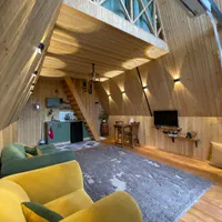 کلبه سوئیسی ساحلی یک خوابه|اجارهٔ کوتاه‌مدت ویلا و باغ|رودسر, |دیوار