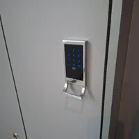 قفل کمد رمزی تاچ و کارت هوشمند|فروشگاه و مغازه|تهران, صادقیه|دیوار