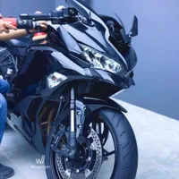 کاوازاکی zx25r مشکی