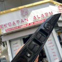تعمیر کلید شیشه بالابر مزدا ٣ مزدا نیو ٣٢٣ مزدا ٢
