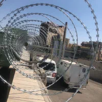نصاب سیم خاردار و فنس