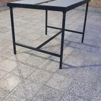 میز فلزی  با  کف MDF
