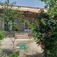 فروش خانه باغ ویلایی.واقع درروستای گوزن فارس