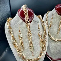 سرویس طلا شانل 27گرم طلا بدون اجرت|جواهرات|تهران, شهرک ولیعصر جنوبی|دیوار