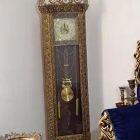 ساعت ایستاده برنجی