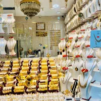 آویز ورساچ بزرگ نمادار سبک|جواهرات|شیراز, بازار|دیوار