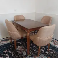 میزغذاخوری
