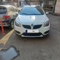 برلیانس کراس اتوماتیک 1500cc، مدل ۱۳۹۶