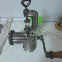 چرخ گوشت دستی کلکسیونی|کلکسیون اشیاء عتیقه|تهران, چیتگر|دیوار