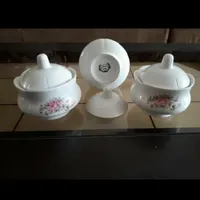 قوری وقندان چینی / جفت نمکدان قدیمی و...|ظروف سرو و پذیرایی|سبزوار, شهرک اندیشه|دیوار