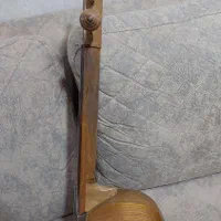 کمانچه ساخته استاد سامرحبیبی مهر چنگی|سازهای سنتی|اصفهان, چرخاب|دیوار
