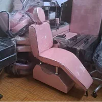 صندلی میکاپ تخت آرایش اصلاح سرشور اکستنشن مژه کاشت|آرایشگاه و سالنهای زیبایی|تهران, صادقیه|دیوار