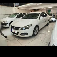 جک J5 اتوماتیک 1800cc، مدل ۱۳۹۴