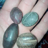 مهره ها وسنگ