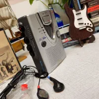 واکمن کاست خور حرفه ای SONY|پخش‌کننده همراه|تهران, فلسطین (میدان انقلاب)|دیوار
