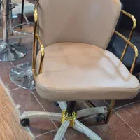 صندلی استاد کار ناخن/سالن زیبایی|آرایشگاه و سالنهای زیبایی|خمینیشهر, |دیوار