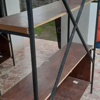 شلف ،کتاب خانه ،جای گلدان|کتابخانه، شلف، قفسه‌های دیواری|رشت, پیرکلاچای|دیوار