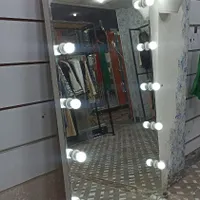 آیینه هالیوودی