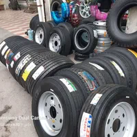 لاستیک سنگین سبک نیسان معاوزه گل درشت گل ریز|قطعات یدکی و لوازم جانبی|مشهد, مصلی (کارمندان اول)|دیوار