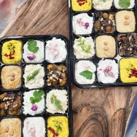 تولید انواع سینی مزه و خوراک خوشمزه گی ها|خوردنی و آشامیدنی|اصفهان, احمدآباد|دیوار