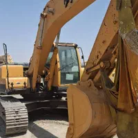 بیل مکانیکی 220چرخ زنجیری کره ای اصل|ماشین‌آلات صنعتی|تهران, اباذر|دیوار