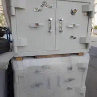 گاوصندوق 2000s برای طلا فروشی وزیر ویترینی|عمده‌فروشی|رشت, گلسار|دیوار