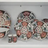 ست خیارخوری و کاسه و بشقاب کالسکه ای