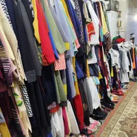 2000 تیکه لباس|لباس|قم, میرزائیه|دیوار