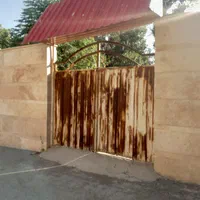 زمین چهار دیواری