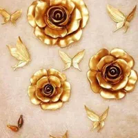 مجسمه انواع گل و پروانه