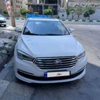 لیفان ۸۲۰ بیرنگ