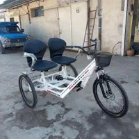 سه چرخه دو نفره کنار هم
