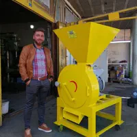 آسیاب میکسر بالابر علوفه (کاه و یونجه) خردکن|ماشین‌آلات صنعتی|مرودشت, استادیوم‎|دیوار