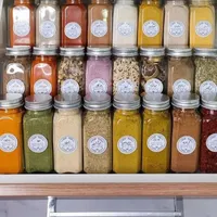 مکارتی جاادویه شیشه ادویه مک کارتی حبوبات پاسماوری|ظروف نگهدارنده، پلاستیکی، یک‌بارمصرف|قم, امامزاده ابراهیم|دیوار