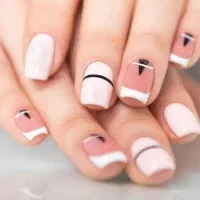 ناخن کار حرفه ای