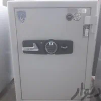 گاوصندوق ۸۰۰k زیرویترینی|فروشگاه و مغازه|کیش, |دیوار